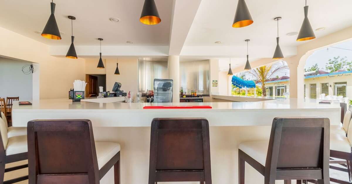 Een foto van de faciliteiten bij Travellers Beach Resort
