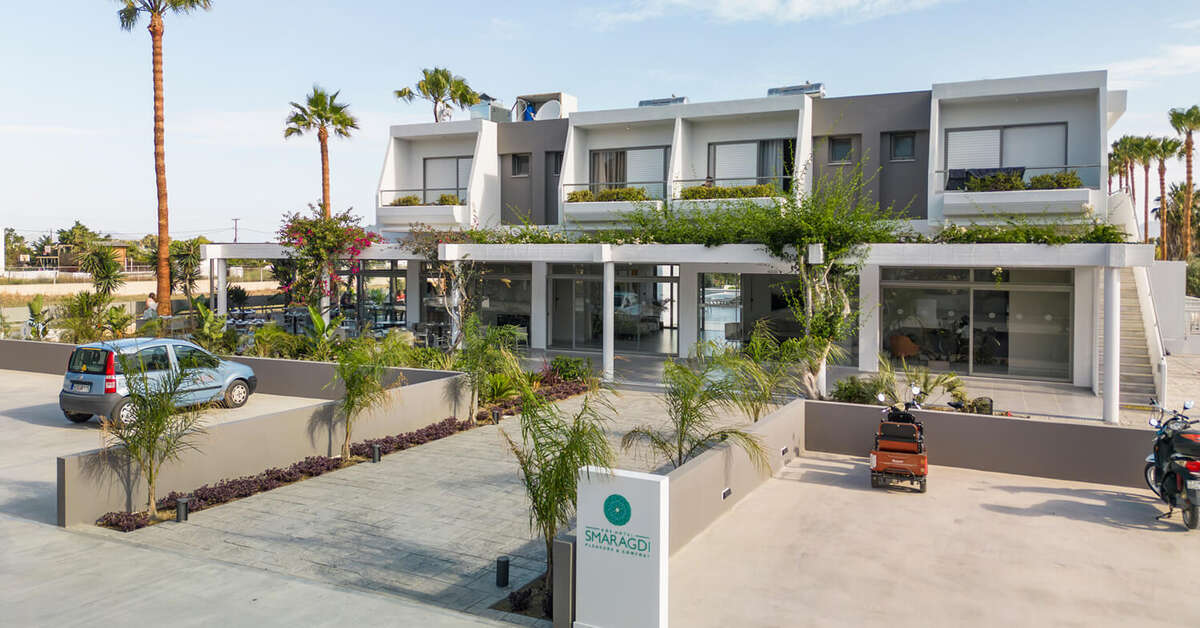 Een foto van de buitenkant van Smaragdi Kos Hotel