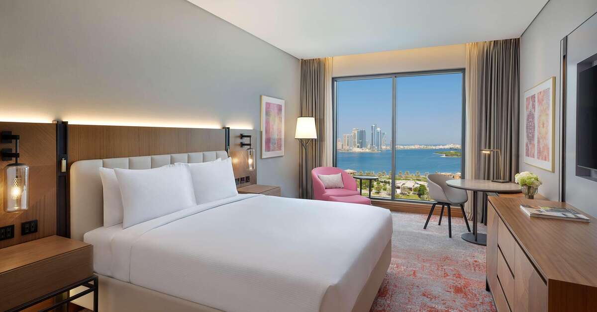 Een foto van DoubleTree by Hilton Sharjah Waterfront Hotel & Residences