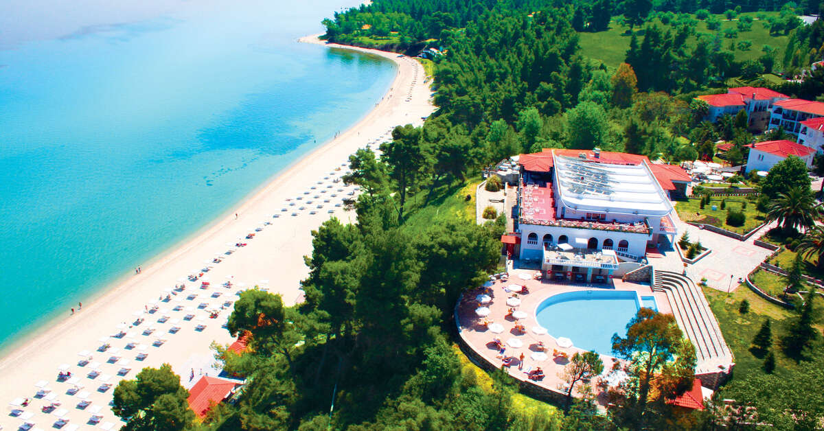 Een foto van een overzicht van Alexander The Great Beach Hotel
