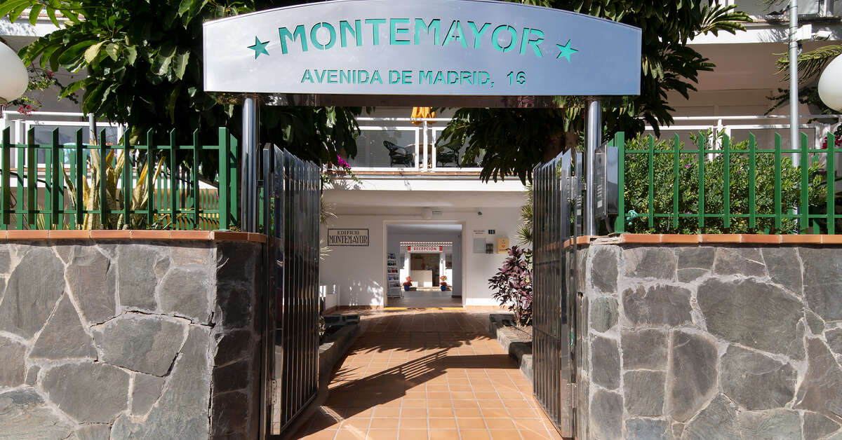 Een foto van de buitenkant van Appartementen Montemayor