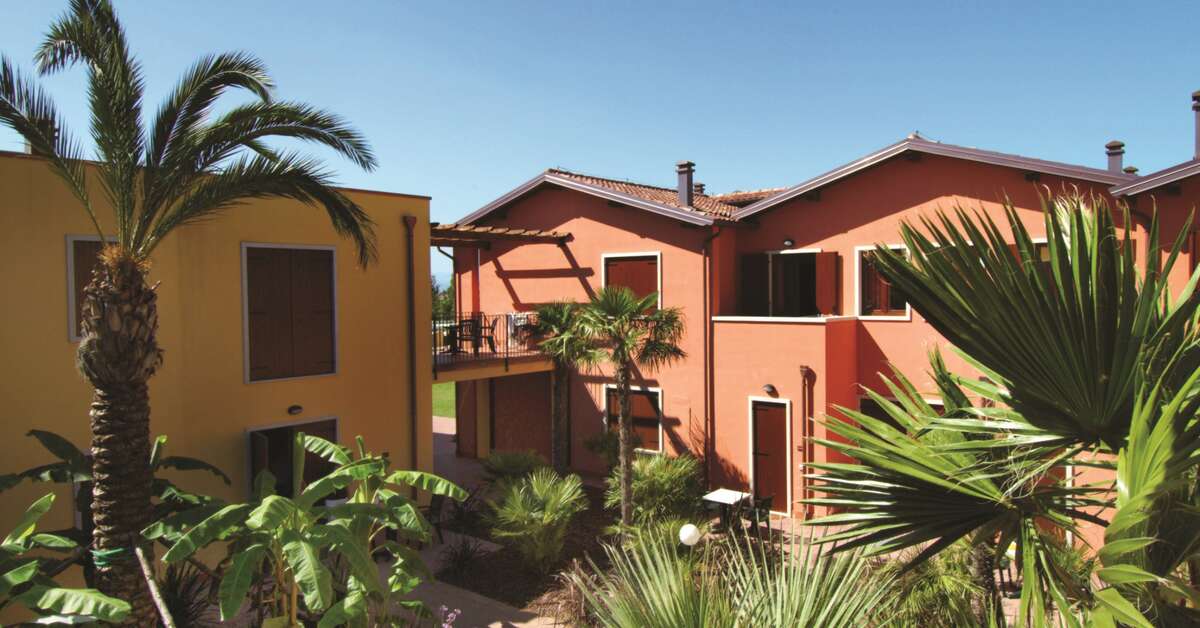 Een foto van de buitenkant van Residence Eden