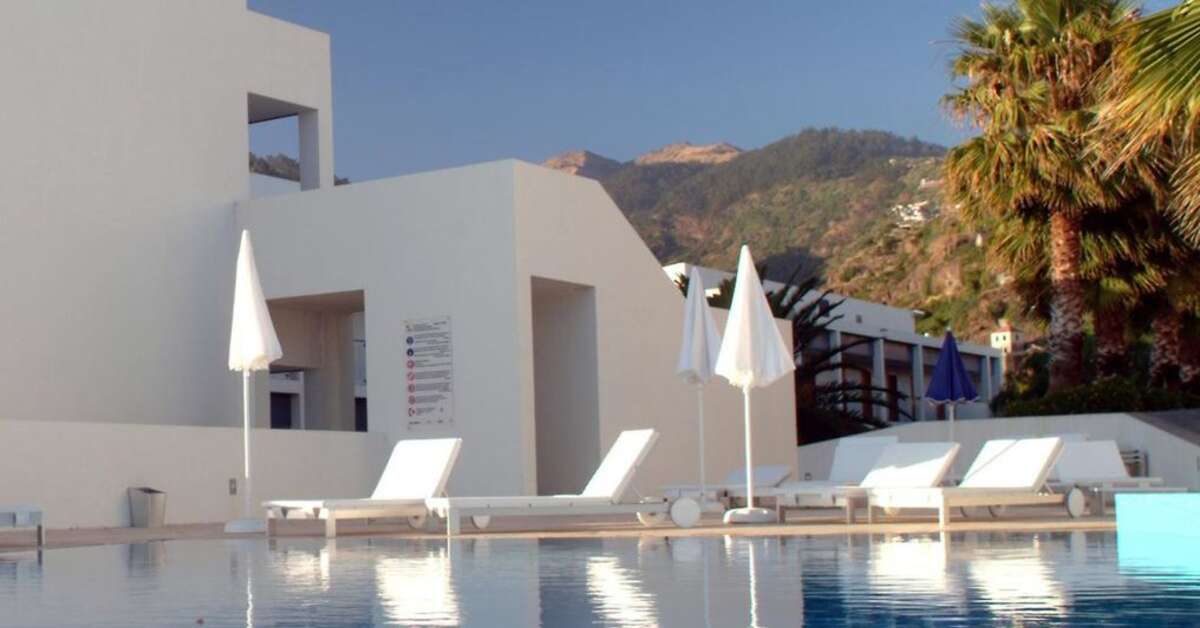 Een foto van het zwembad bij Estalagem Ponta Do Sol