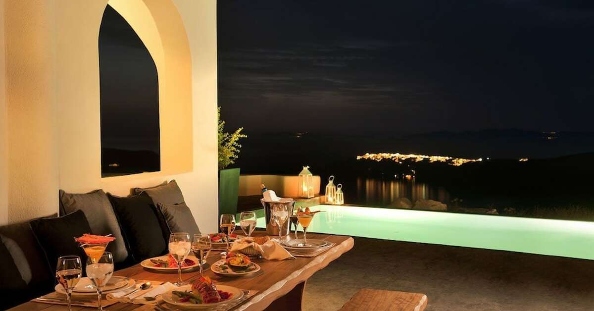 Ein Foto vom Pool im Avaton Resort & Spa