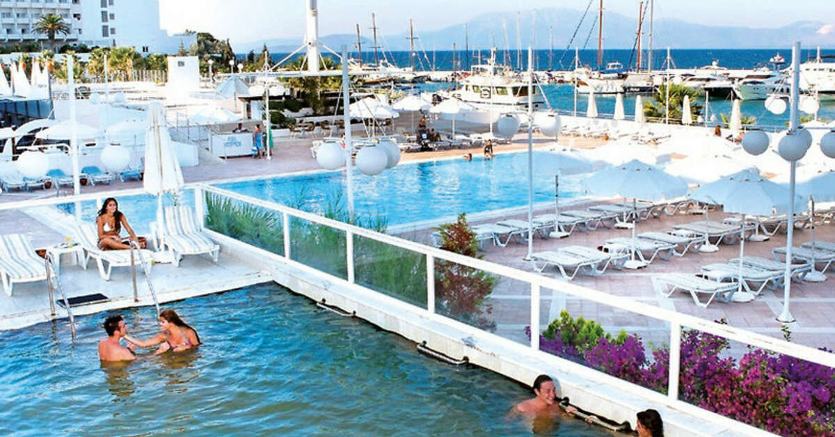 Een foto van het zwembad bij Altin Yunus Resort & Thermal Hotel