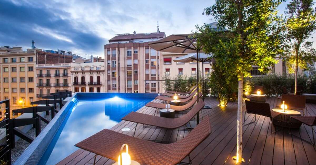 Een foto van het zwembad bij Ocean Drive Barcelona