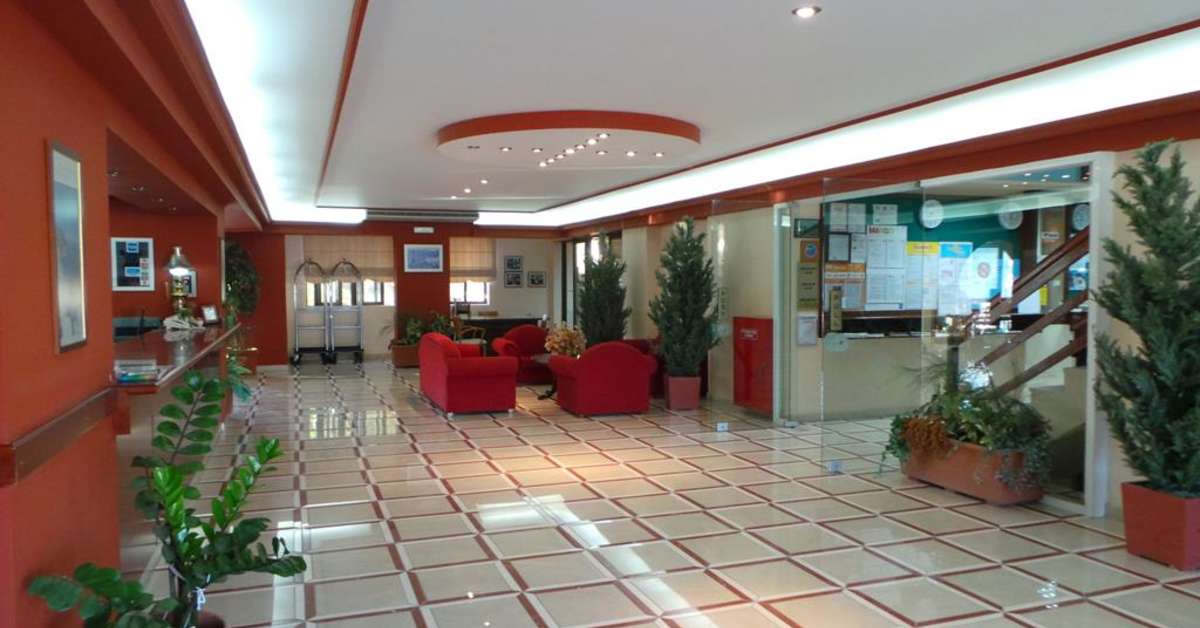 Een foto van het interieur van Seven Stars