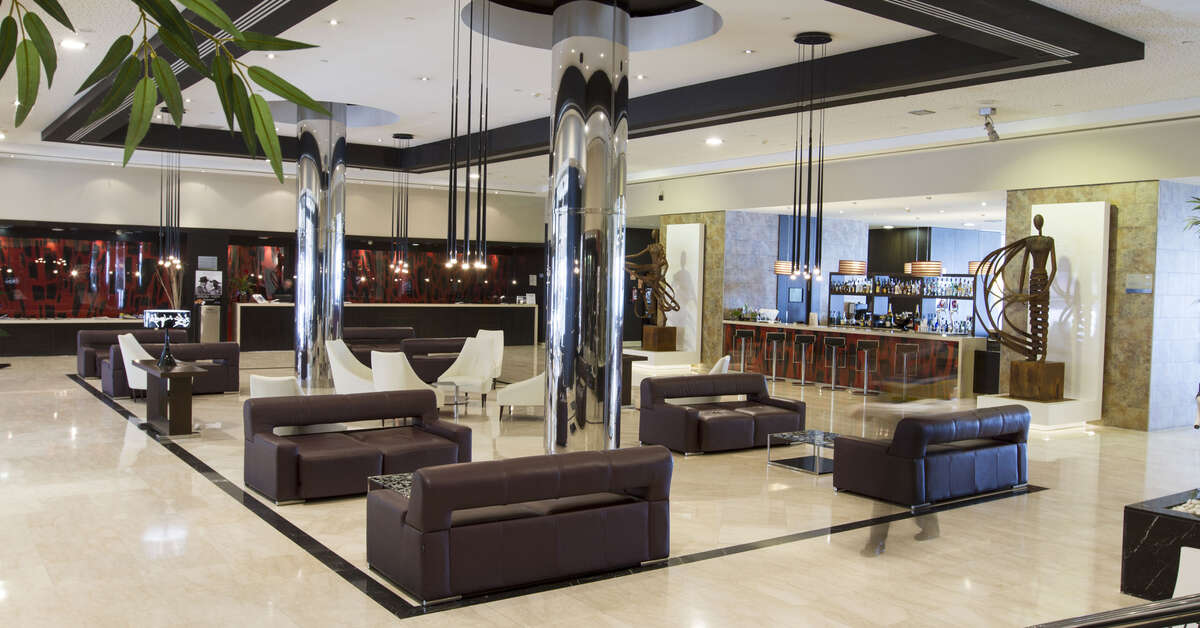 Een foto van het interieur van Solymar Gran Hotel