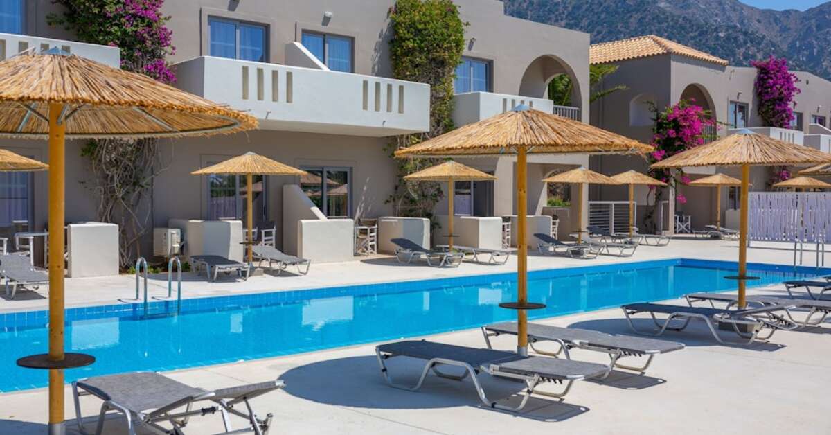 Ein Foto vom Pool im Akti Beach Club