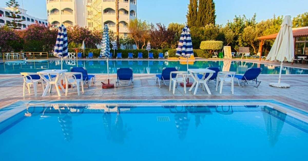Ein Foto vom Pool im Hotel Continental Palace
