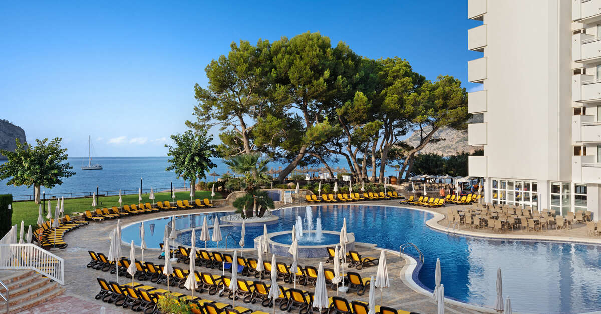 Ein Foto vom Pool im Alua Gran Camp de Mar