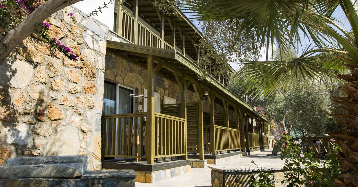 Een foto van de buitenkant van Green Bay Resort & Spa