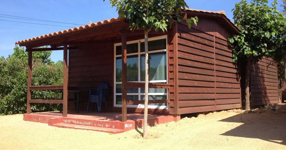 Een foto van de buitenkant van Camping Resort Els Pins