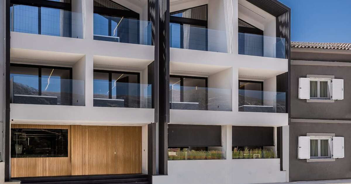 Een foto van de buitenkant van Canale Hotel & Suites