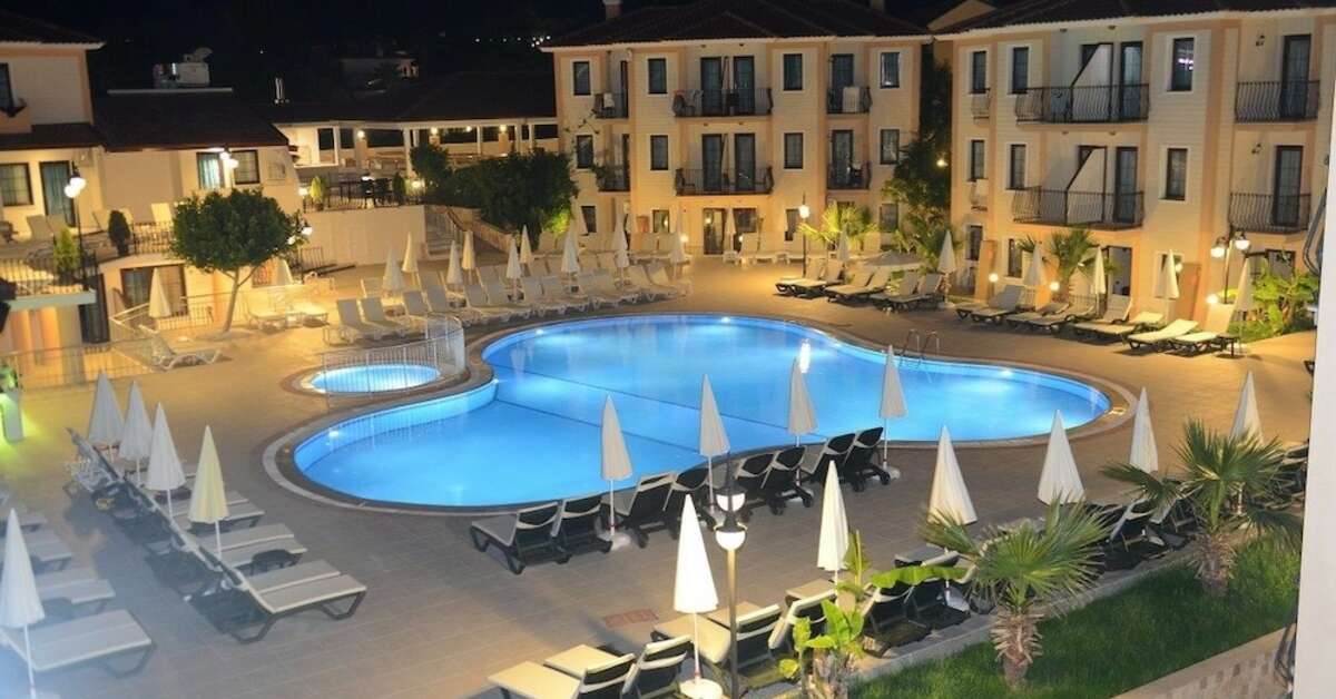Ein Foto vom Pool im Marcan Beach Hotel