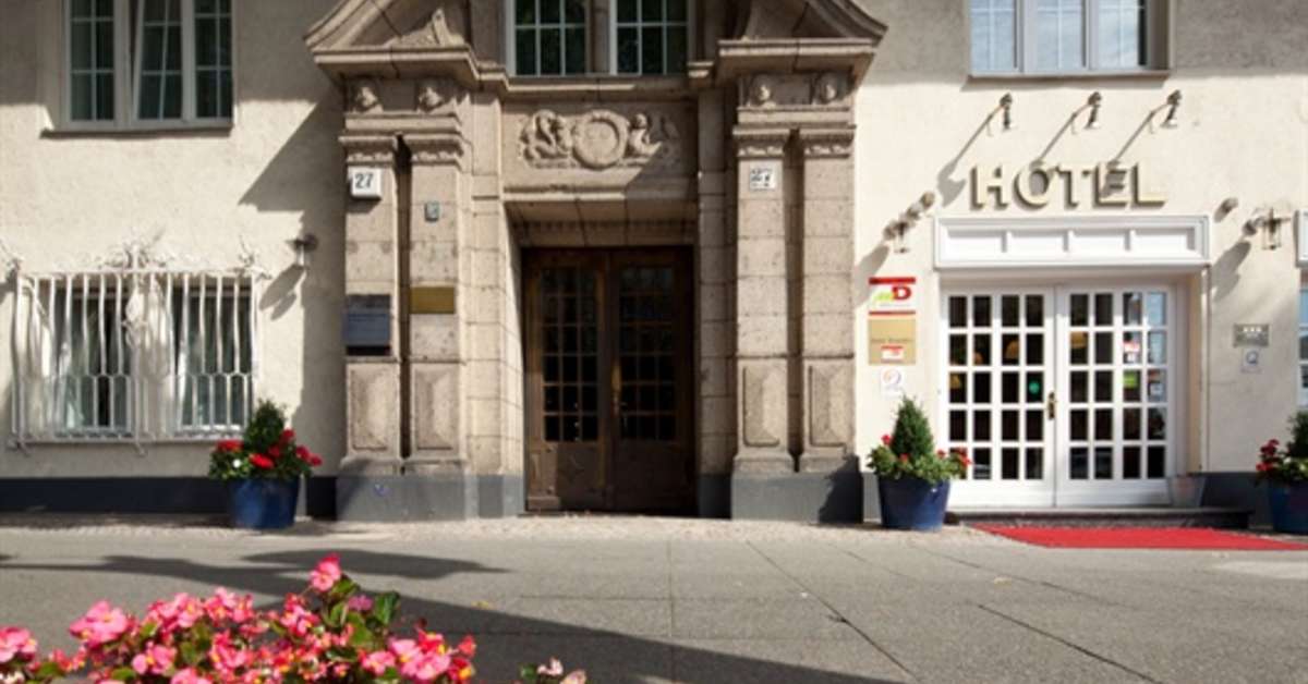 Een foto van de buitenkant van Hotel Brandies