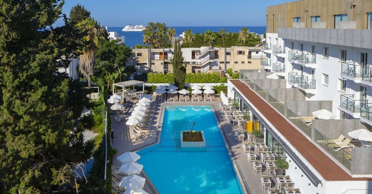 Een foto van een overzicht van Anemi Hotel & Suites