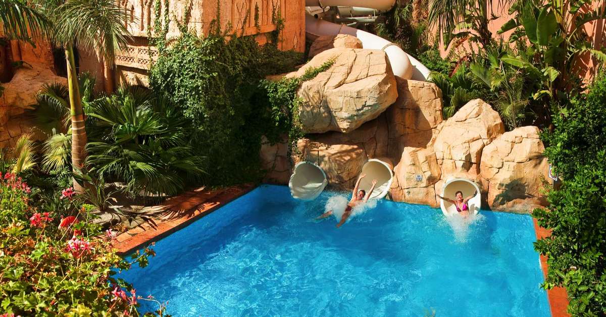 Een foto van het zwembad bij Playacalida Hotel