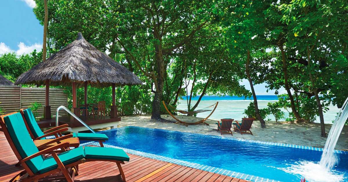 Een foto van het zwembad bij Hilton Seychelles Labriz Resort & Spa