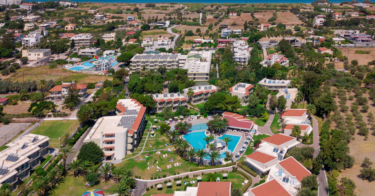 Een foto van de buitenkant van Filerimos Village Hotel