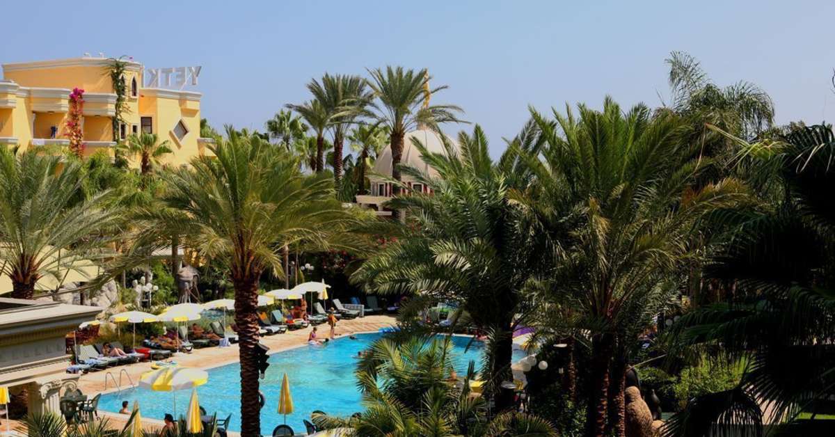 Ein Foto vom Pool im Yetkin Club Hotel