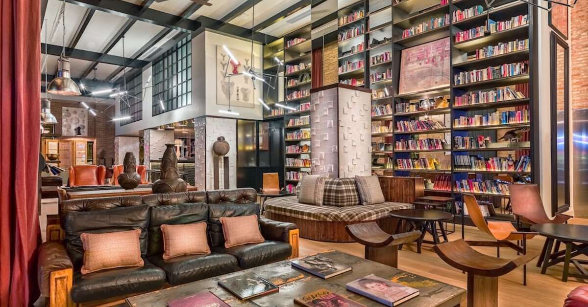 Een foto van het interieur van H10 Tribeca