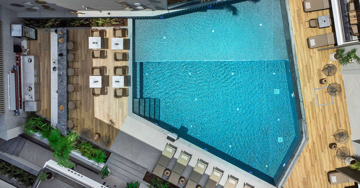 Een foto van het zwembad bij Luuks Luxury Accommodation