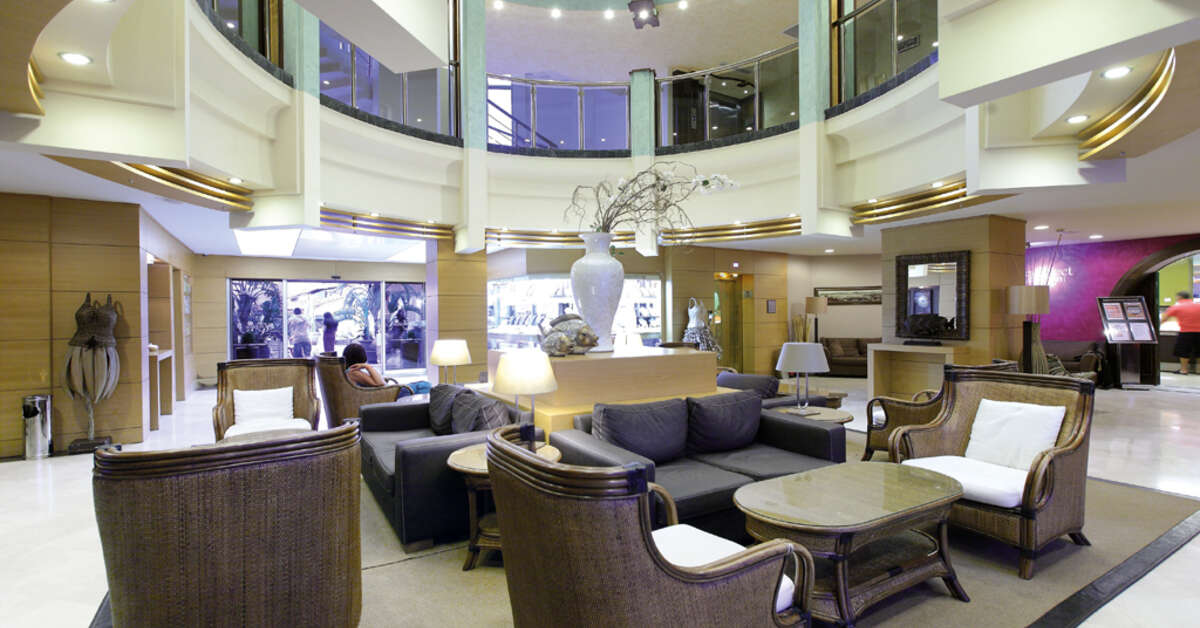 Een foto van het interieur van Grand Cettia Hotel