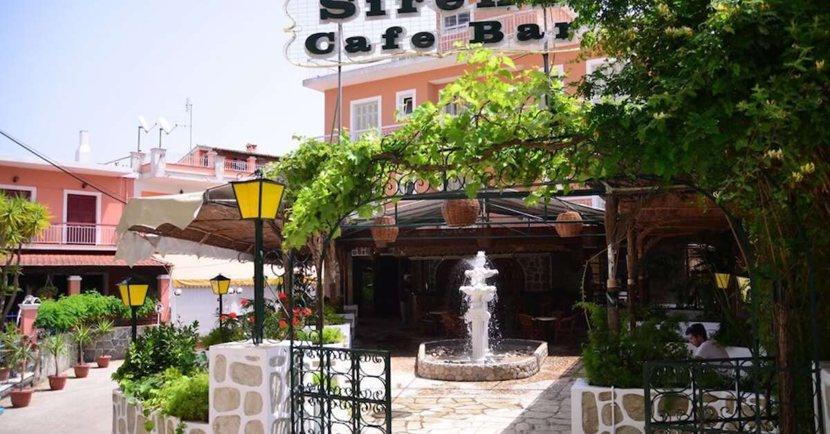 Een foto van de buitenkant van Sirena Beach Hotel