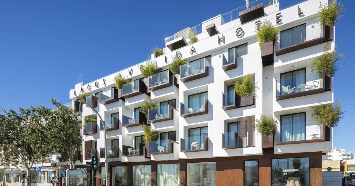 Een foto van de buitenkant van Lagos Avenida Hotel