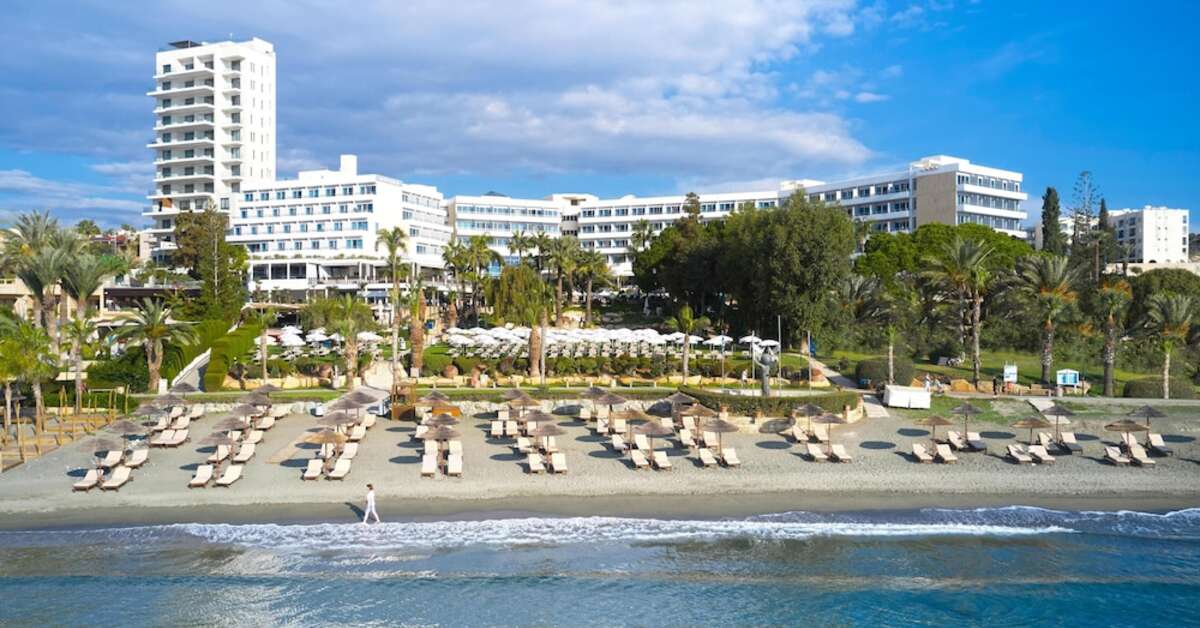 Een foto van Mediterranean Beach Hotel