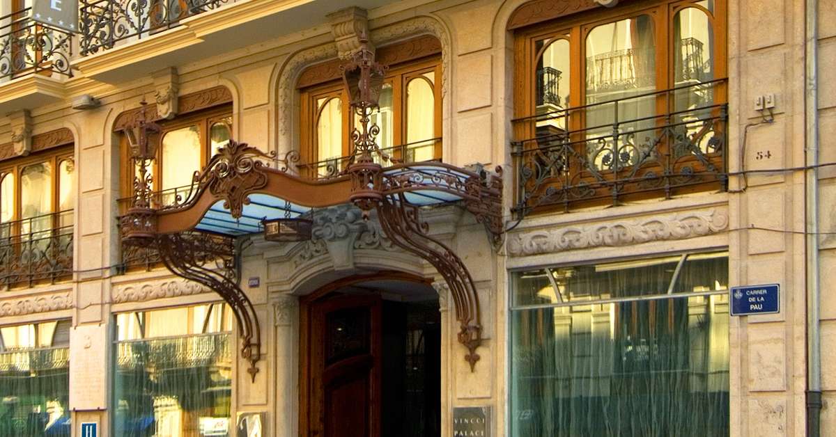 Een foto van de buitenkant van Vincci Palace