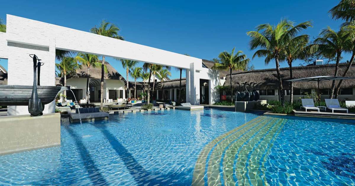 Een foto van het zwembad bij Ambre Resort & Spa