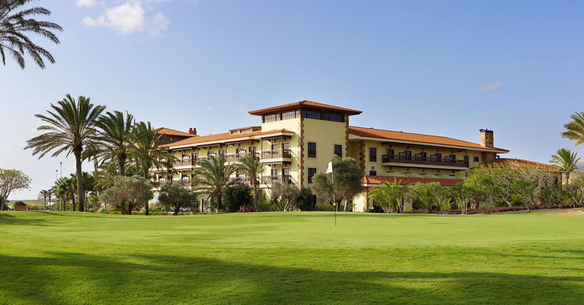 Een foto van de buitenkant van Elba Palace Golf Boutique Hotel