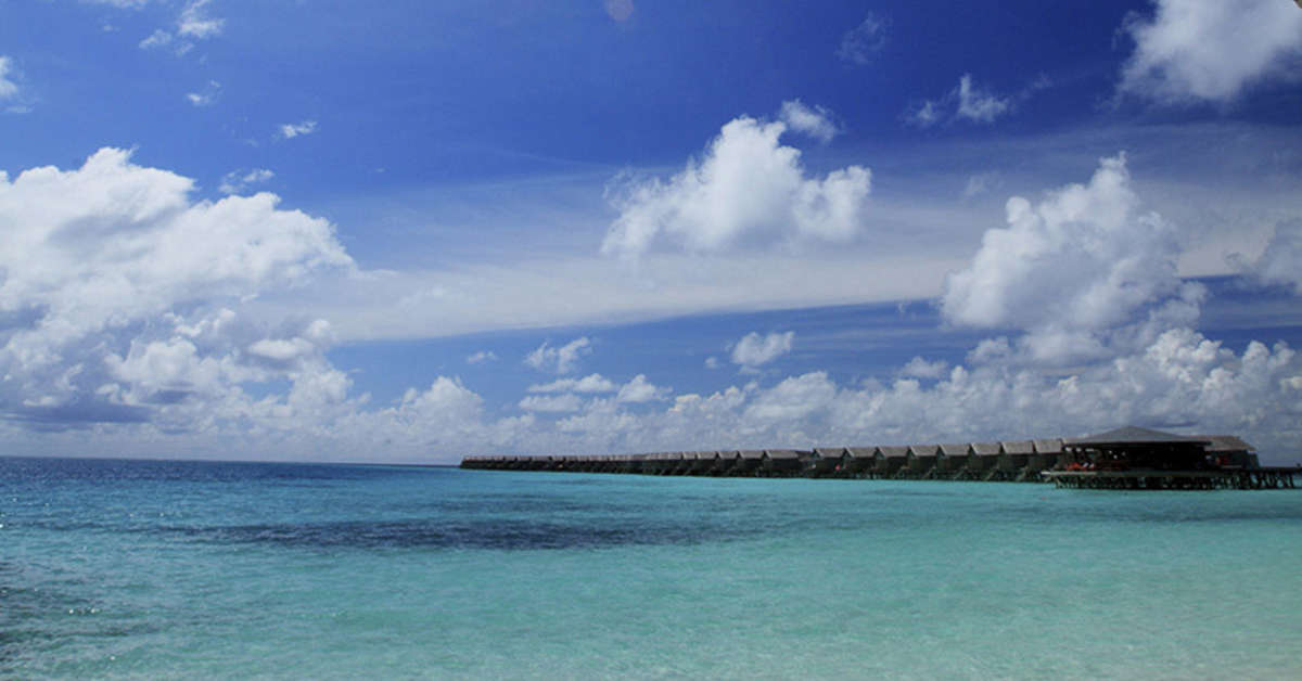 Een foto van de buitenkant van Centara Ras Fushi Resort & Spa Maldives