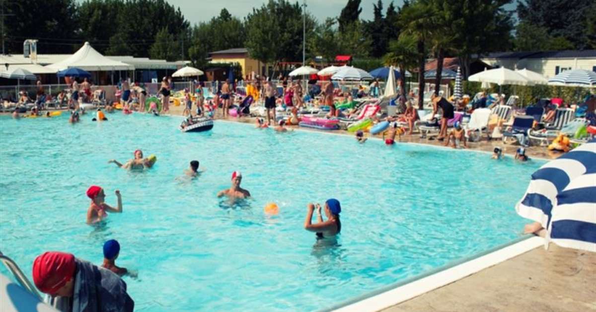 Een foto van het zwembad bij Camping Butterfly Village