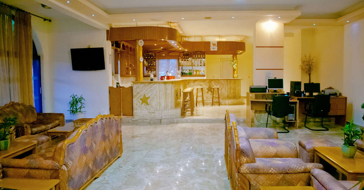 Een foto van het interieur van Hotel Tigaki's Star