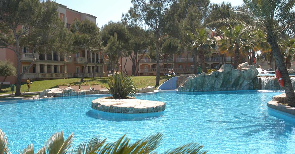 Een foto van het zwembad bij Grupotel Gran Vista & Spa
