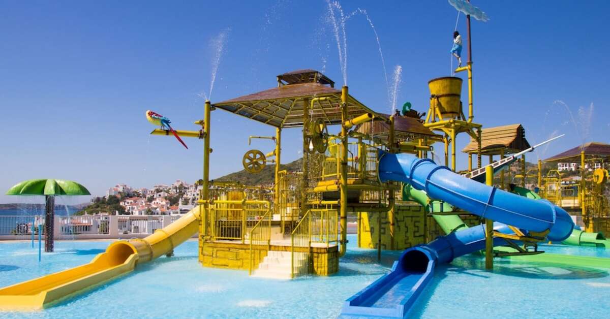 Een foto van het zwembad bij Carema Club Resort