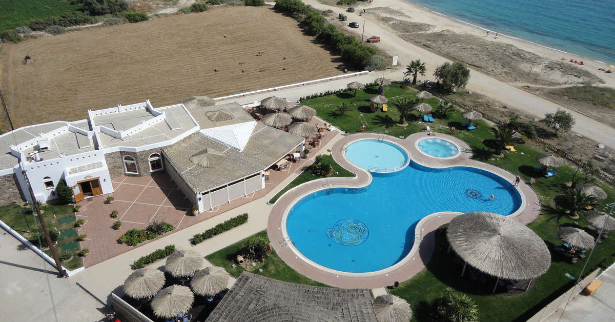Een foto van het zwembad bij Plaza Beach Hotel
