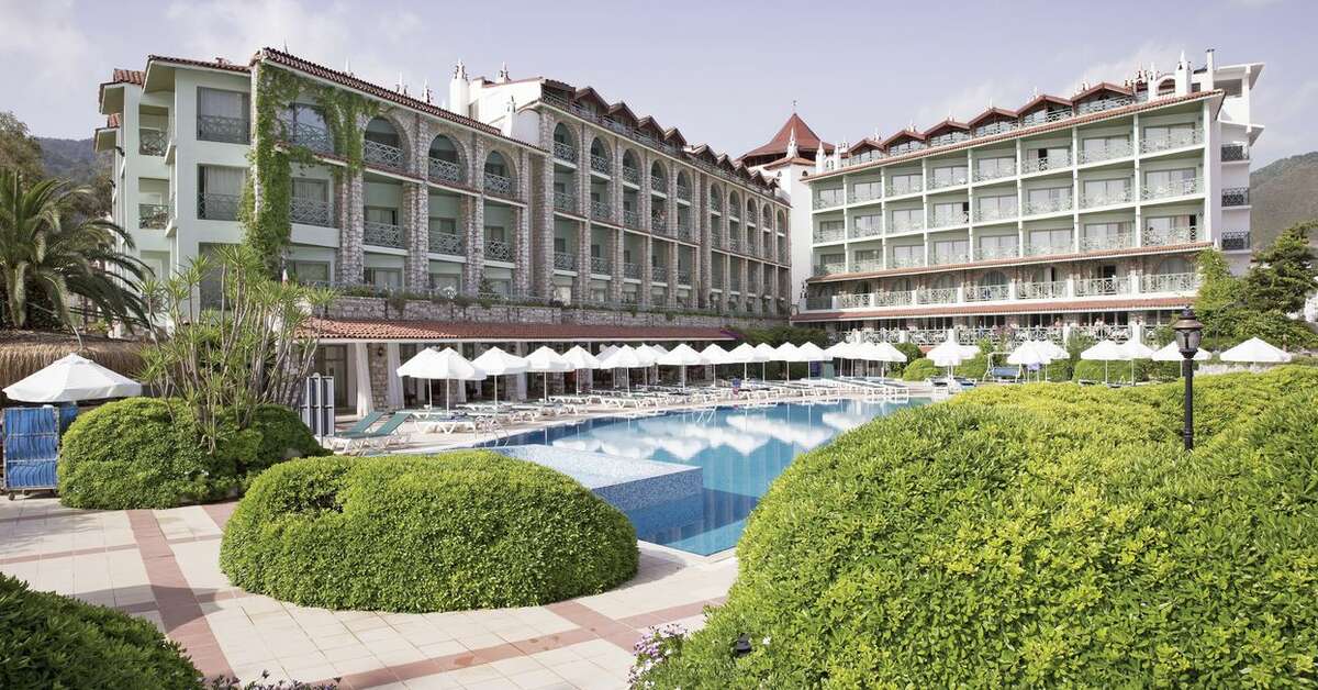Een foto van het zwembad bij Hotel Marti La Perla