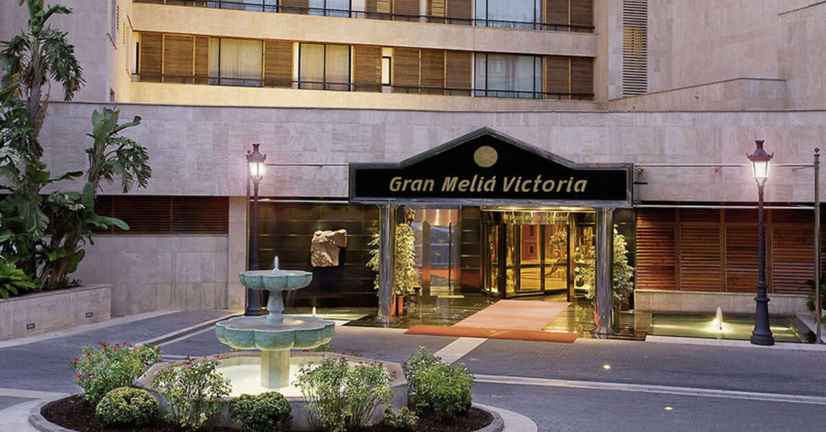 Een foto van de buitenkant van Hotel Victoria Gran Melia