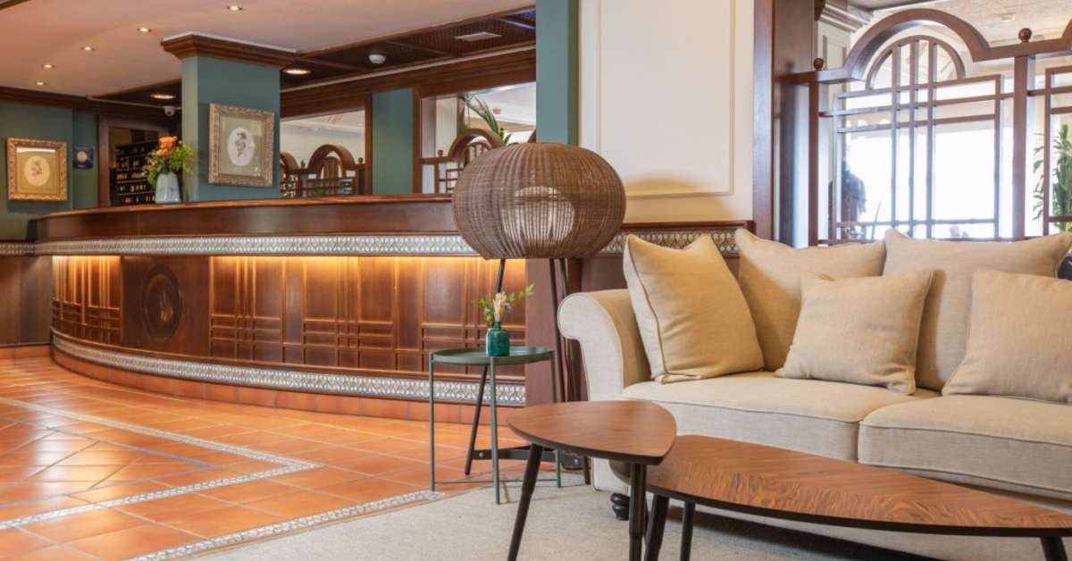 Een foto van het interieur van Hotel Roses Platja