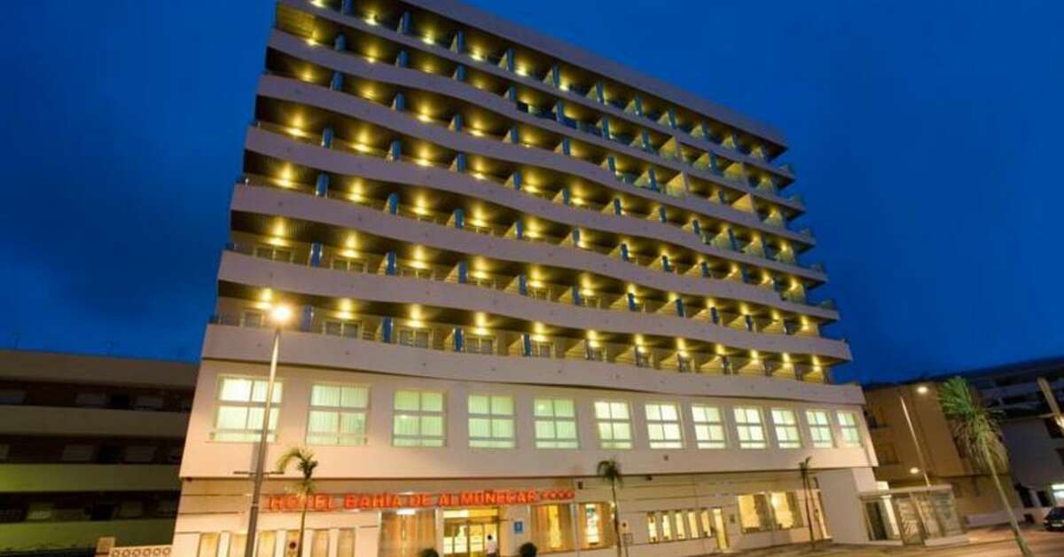 Een foto van de buitenkant van Barcelo Marbella
