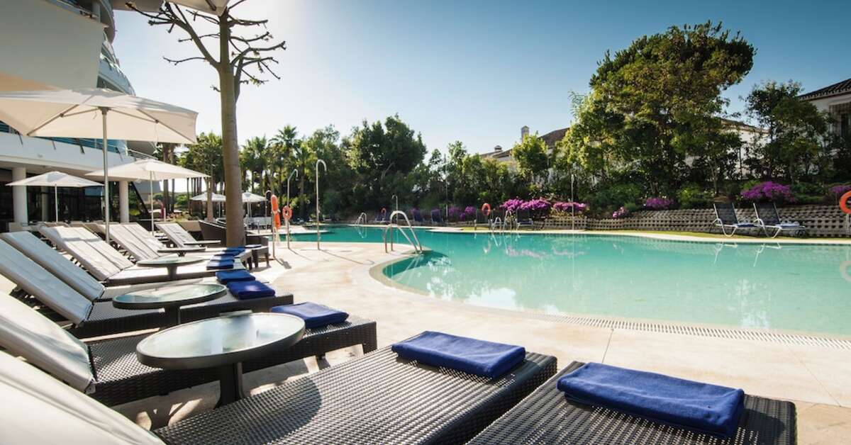 Een foto van het zwembad bij Senator Banus Spa Hotel