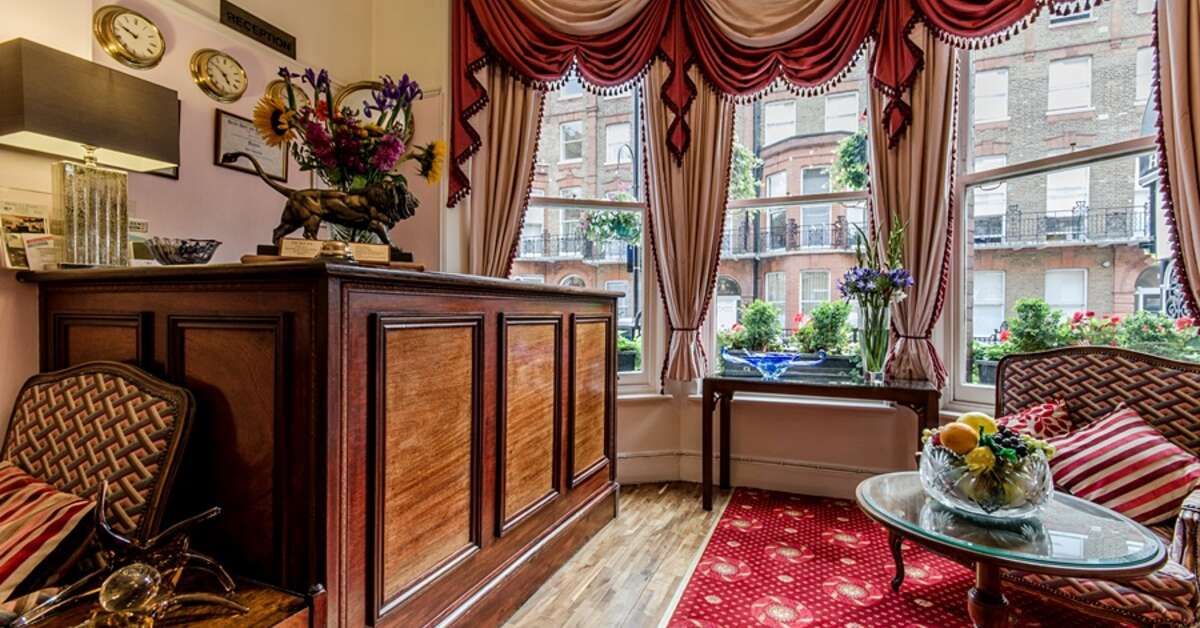 Een foto van La Place Hotel