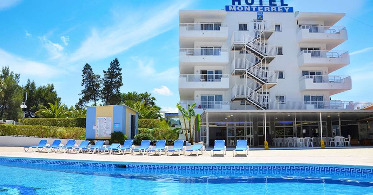 Een foto van het zwembad bij Aparthotel Vibra Monterrey
