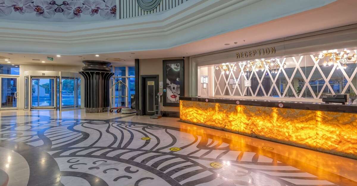 Een foto van het interieur van Port River Hotel & Spa
