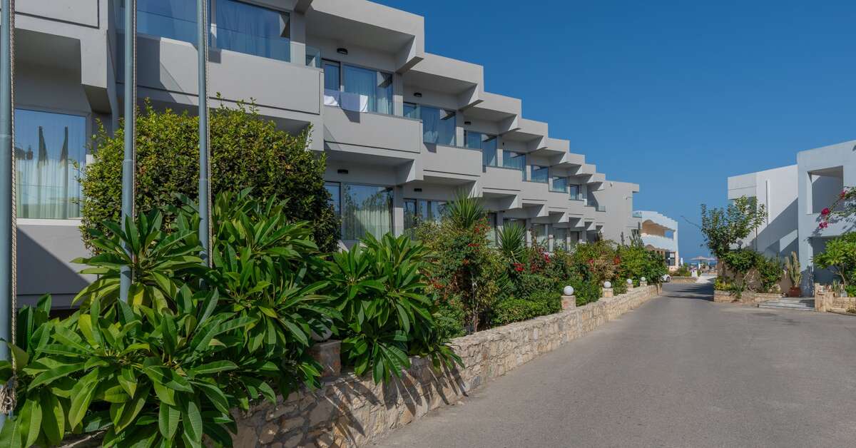Een foto van de buitenkant van Kathrin Beach Hotel