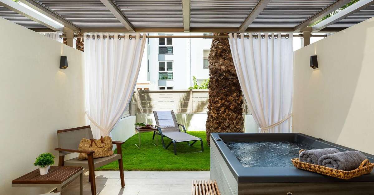 Een foto van Theartemis Palace